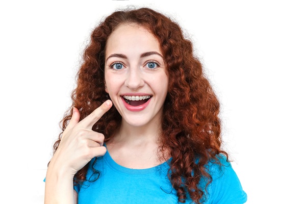 A Comprehensive Guide To Clear Braces For Adults And Teens